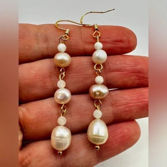 2.5” freshwater pearl, moonstone beaded, gold over 925 hook dangle earrings! - Picture 10 of 15
